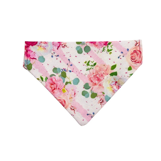 Pink floral cat bandanas from Wags4Whiskers India