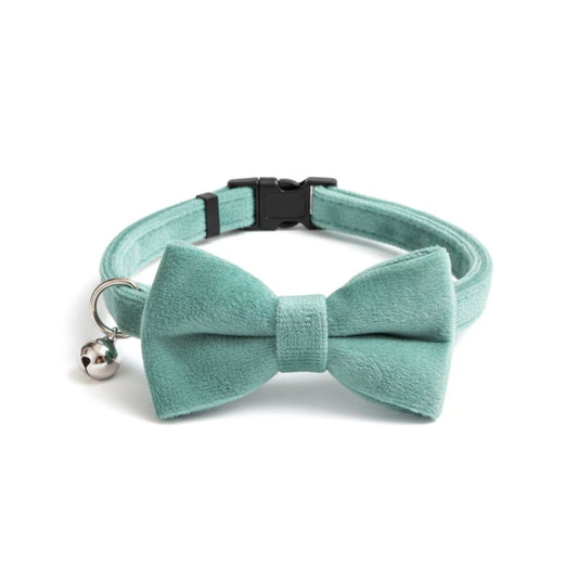 Green Velvet Bow Cat Collar
